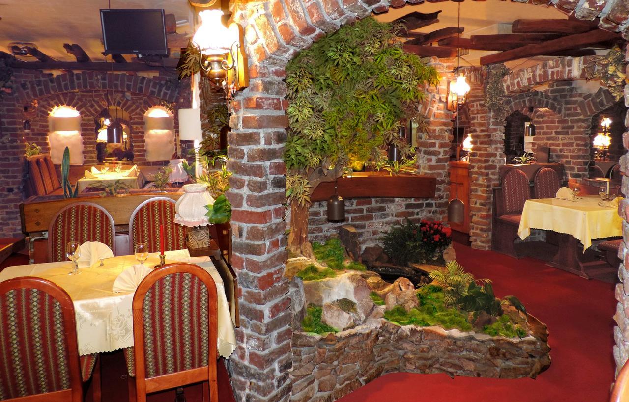 Hotel Restaurant Cristal Wintzenheim Dış mekan fotoğraf