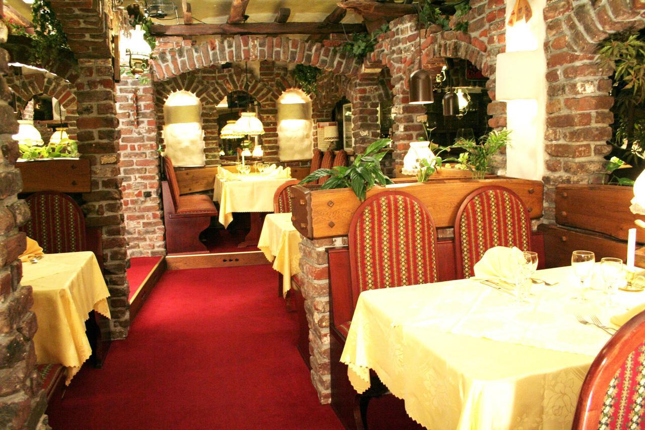 Hotel Restaurant Cristal Wintzenheim Dış mekan fotoğraf